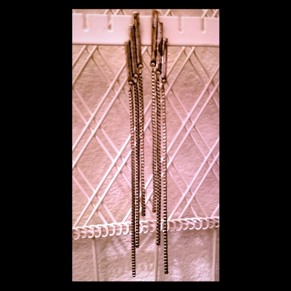 💲💲Rustic Long Silver Earrings💲💲 - Picture 1 of 2